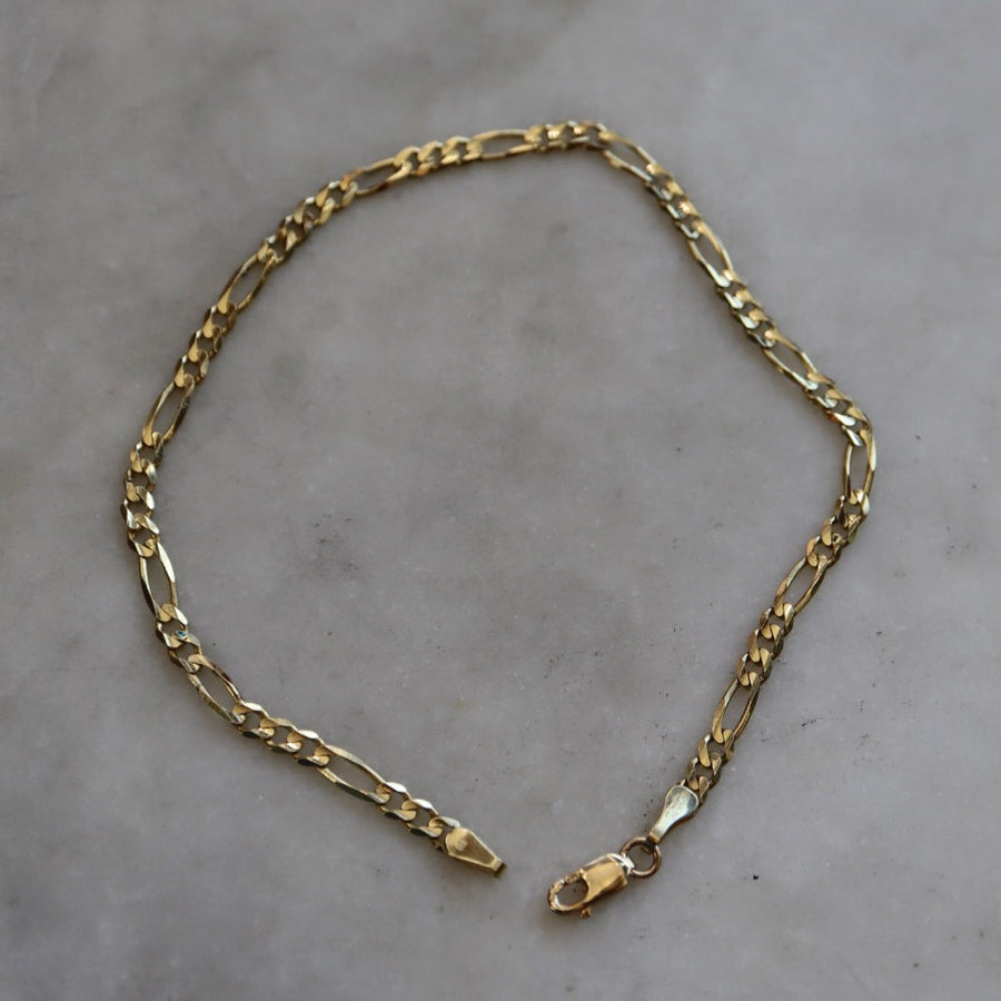 Small Figaro Chain Bracelet (Gold)